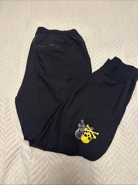 lululemon athletica Other - Men’s Lululemon Skull Print Jogger Pants